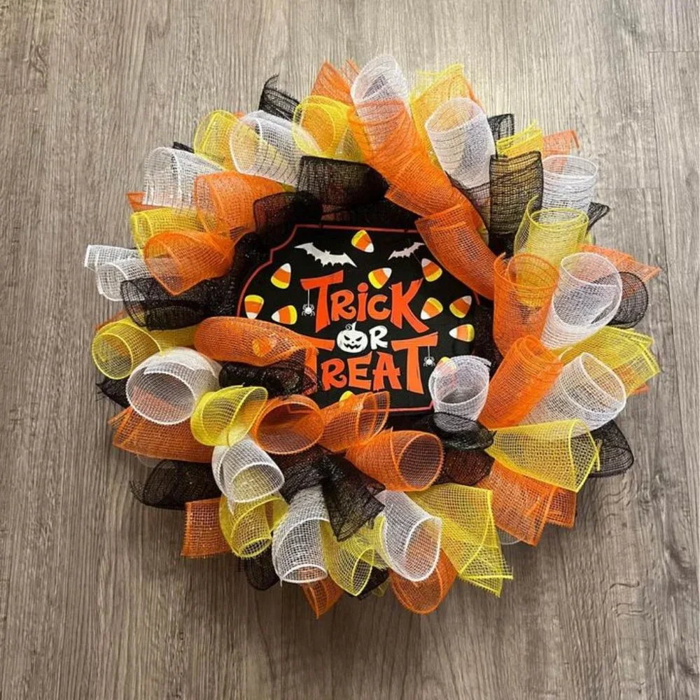 Handmade Wreath! Halloween theme! Trick or Treat!